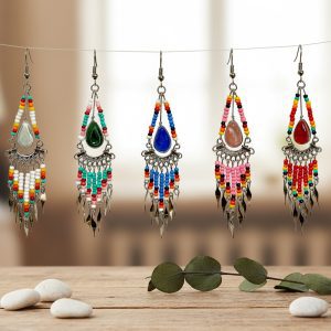 Native Style Canutillo W/Glass Bead in Middle Earing (BAMM-NA-EAR)